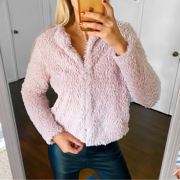 ❄️ CONTEMPORARY BLUSH FAUX FUR TEDDY JACKET! - Picture 2 of 14